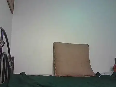 Snapshot of CocoaLush_20 chatting on June 19, 5:13 am CocoaLush 20 online show from June 19, 5:13 am