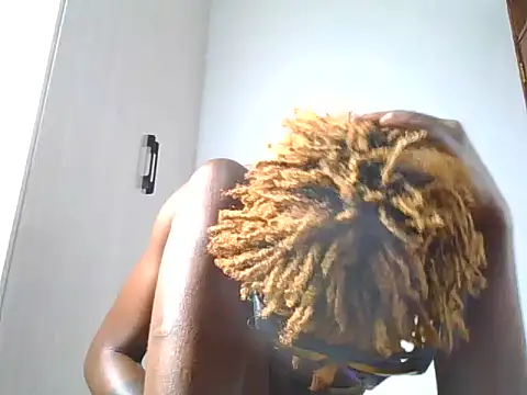 realcoochie online show from June 19, 12:27 am