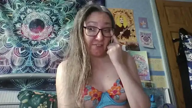 Izzylove47 online show from June 10, 8:48 am