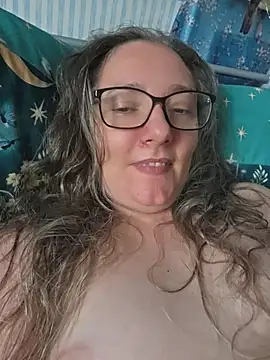Izzylove47 online show from June 26, 11:16 am