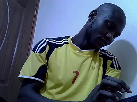 Snapshot of BBC_SEXY chatting on June 18, 8:14 pm BBC SEXY online show from June 18, 8:14 pm