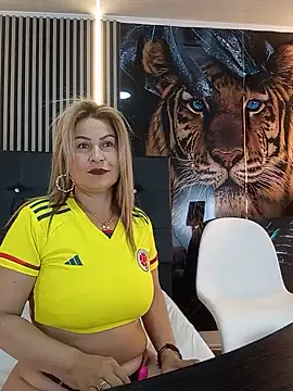  Pamelamilff online show from June 17, 12:37 pm