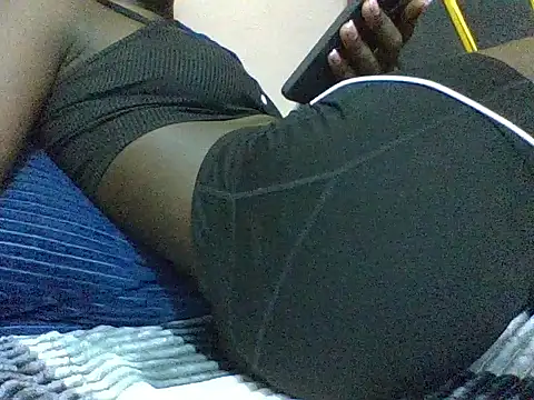 Curvyqueeh online show from June 25, 7:19 pm