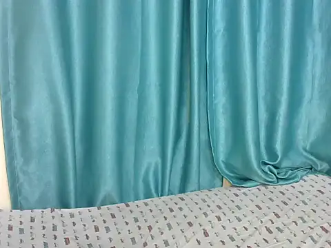 Snapshot of Ebony_fine chatting on June 28, 3:24 am Ebony fine online show from June 28, 3:24 am