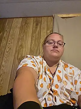 Snapshot of subbybabygirl696985 chatting on May 27, 12:23 pm subbybabygirl696985 online show from May 27, 12:23 pm