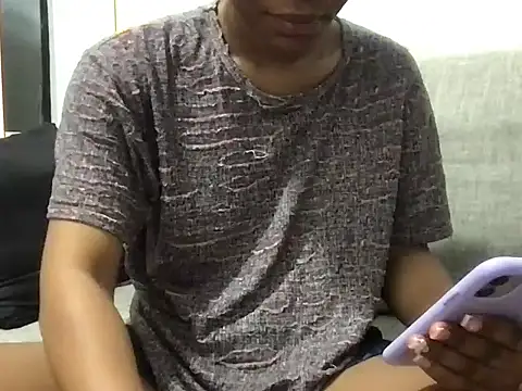 Snapshot of juicy_ffruit chatting on July 10, 9:15 pm juicy ffruit online show from July 10, 9:15 pm