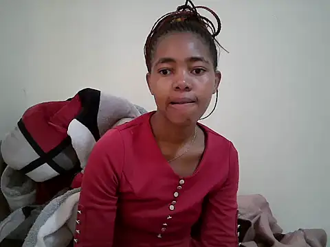 Snapshot of MidnightNala chatting on June 23, 5:05 am MidnightNala online show from June 23, 5:05 am