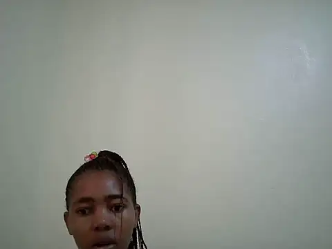 Snapshot of MidnightNala chatting on June 19, 5:13 am MidnightNala online show from June 19, 5:13 am