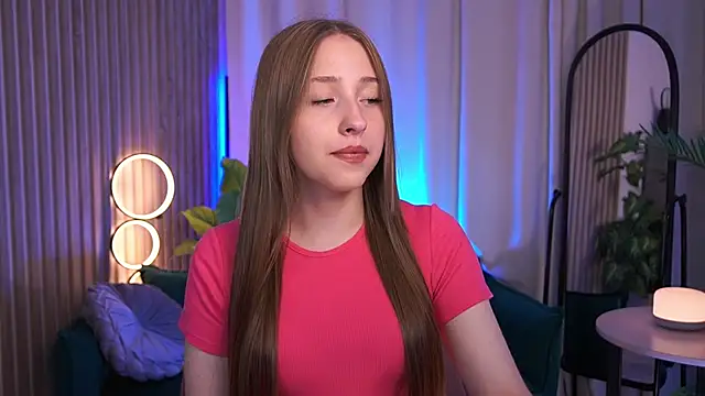 EvelinRoyce online show from June 9, 1:34 pm