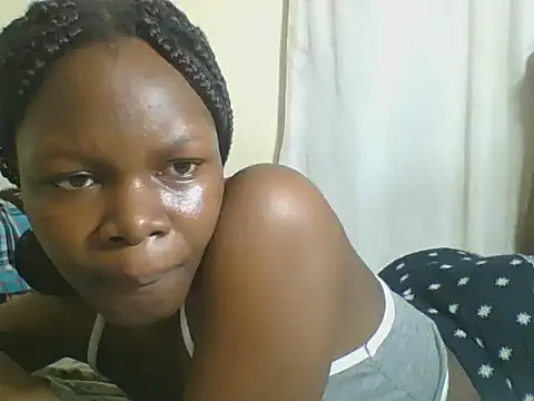 Snapshot of Sweetgal2025 chatting on June 4, 6:45 pm Sweetgal2025 online show from June 4, 6:45 pm