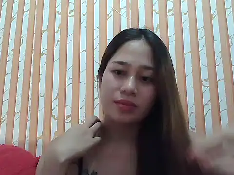 urcherryasian online show from May 16, 3:22 pm