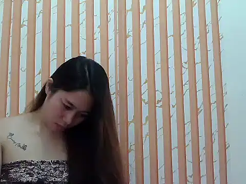 Snapshot of urcherryasian chatting on June 14, 2:08 am urcherryasian online show from June 14, 2:08 am