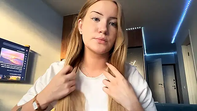 Snapshot of Lisi_Kiss_ chatting on June 7, 5:07 pm Lisi Kiss online show from June 7, 5:07 pm