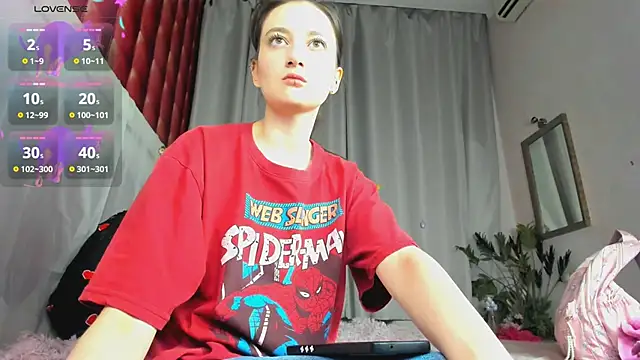SummerLilaa online show from June 10, 4:57 am
