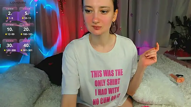 SummerLilaa online show from June 4, 1:38 pm