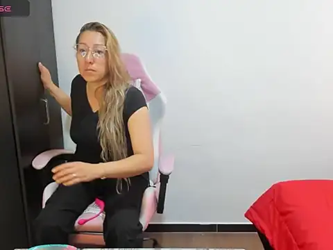 beautyfullchrys online show from June 2, 12:27 pm
