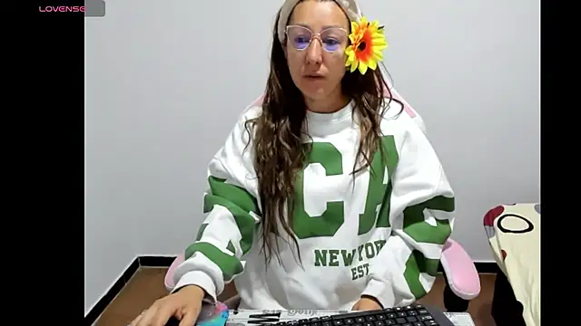 beautyfullchrys online show from July 1, 9:42 am