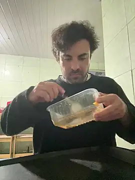 Sarado Tesudo online show from June 24, 8:35 am