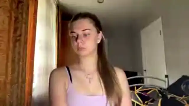 HoneysPiee online show from July 9, 9:43 am