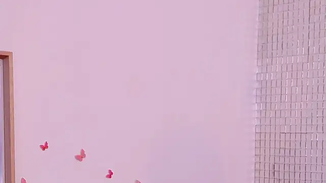 Snapshot of Daisy_Blush chatting on June 23, 4:10 am Daisy Blush online show from June 23, 4:10 am