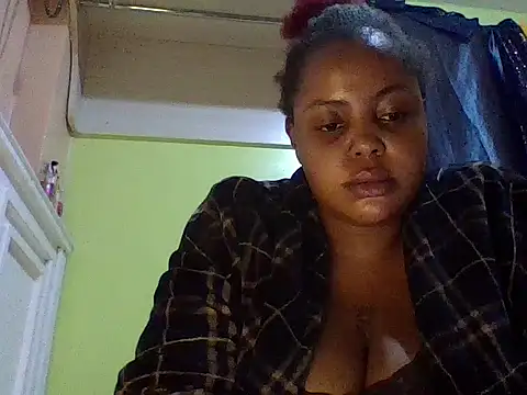 sexychubby22 online show from May 16, 8:41 pm