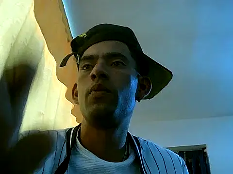 Negritohot3682 online show from June 26, 9:31 pm