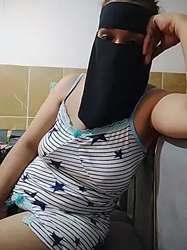 Laty 123 online show from July 16, 12:35 pm