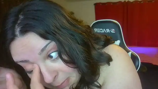 Snapshot of squishkink chatting on May 23, 2:05 pm squishkink online show from May 23, 2:05 pm