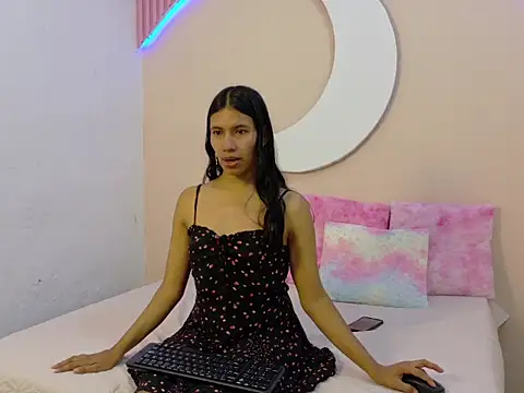 SamanthaLaurent online show from July 6, 7:49 pm