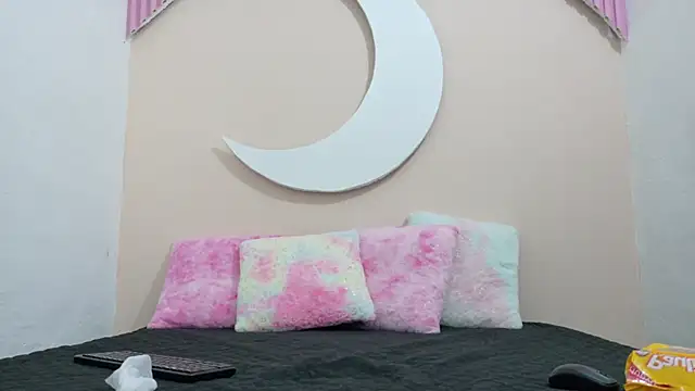 SamanthaLaurent online show from May 31, 7:25 pm