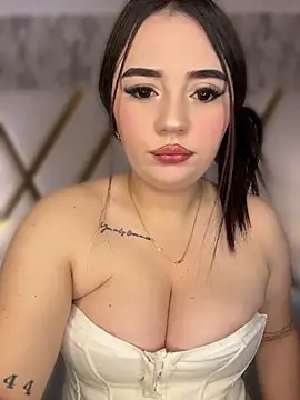 ValeriaCarter online show from June 10, 12:39 pm