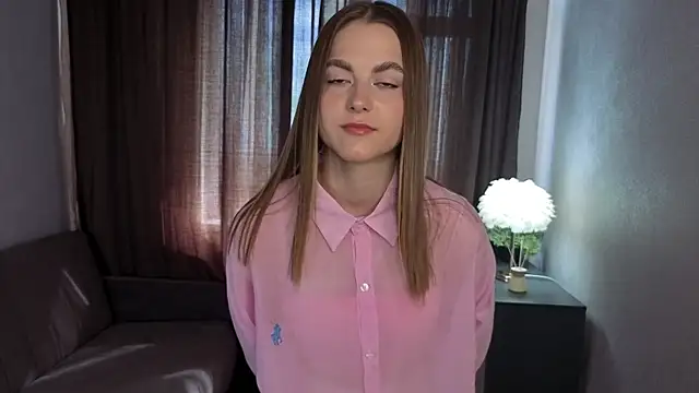 CarolannMirjah online show from June 3, 4:13 am
