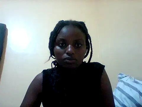Snapshot of liligal chatting on May 17, 5:29 am liligal online show from May 17, 5:29 am