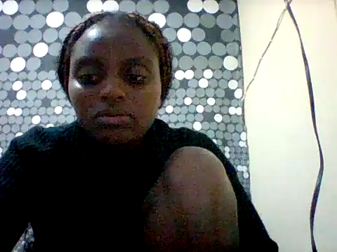 Snapshot of liligal chatting on June 14, 7:04 pm liligal online show from June 14, 7:04 pm