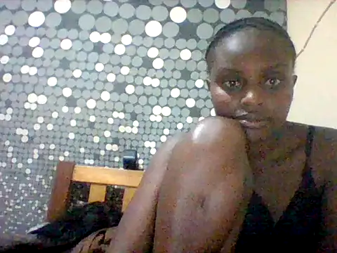 Snapshot of liligal chatting on June 26, 8:03 pm liligal online show from June 26, 8:03 pm