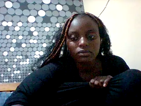 Snapshot of liligal chatting on June 9, 10:49 am liligal online show from June 9, 10:49 am