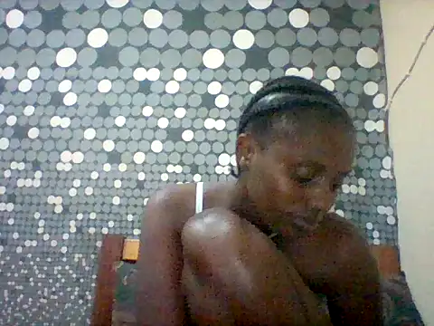 Snapshot of liligal chatting on June 27, 7:09 pm liligal online show from June 27, 7:09 pm