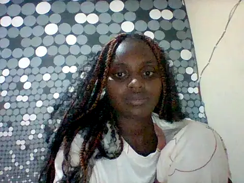Snapshot of liligal chatting on June 11, 7:33 pm liligal online show from June 11, 7:33 pm