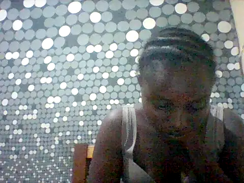 Snapshot of liligal chatting on June 29, 7:35 pm liligal online show from June 29, 7:35 pm
