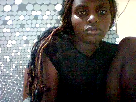 Snapshot of liligal chatting on June 20, 8:58 pm liligal online show from June 20, 8:58 pm