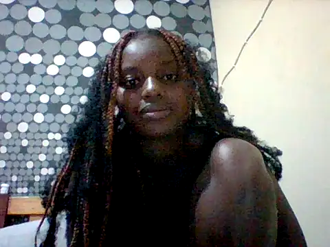 Snapshot of liligal chatting on June 14, 4:14 am liligal online show from June 14, 4:14 am