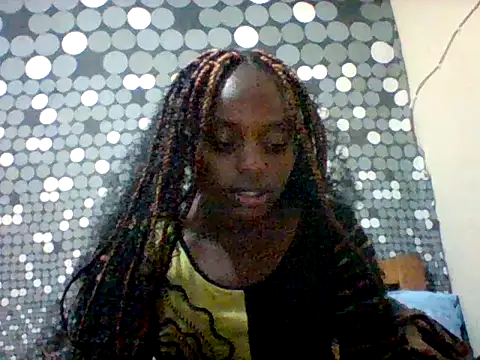 Snapshot of liligal chatting on June 5, 7:19 pm liligal online show from June 5, 7:19 pm