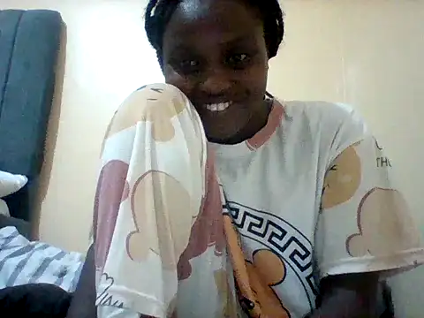Snapshot of liligal chatting on May 24, 7:36 pm liligal online show from May 24, 7:36 pm