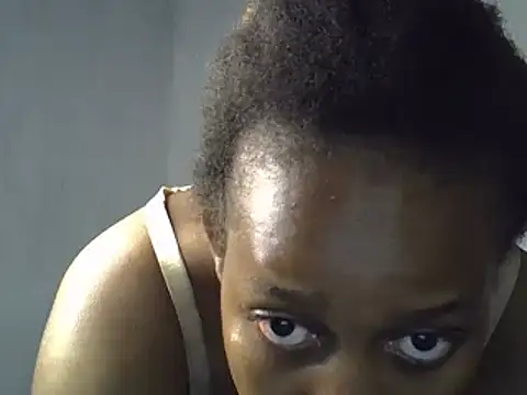 Bianca0011 online show from May 16, 4:00 am