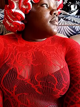 Petite reicyy online show from May 17, 1:33 pm