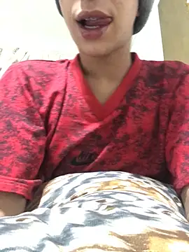 nour-gay online show from May 26, 2:31 am