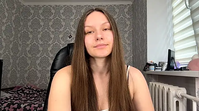 Snapshot of ShaylaChong chatting on June 18, 7:40 am ShaylaChong online show from June 18, 7:40 am