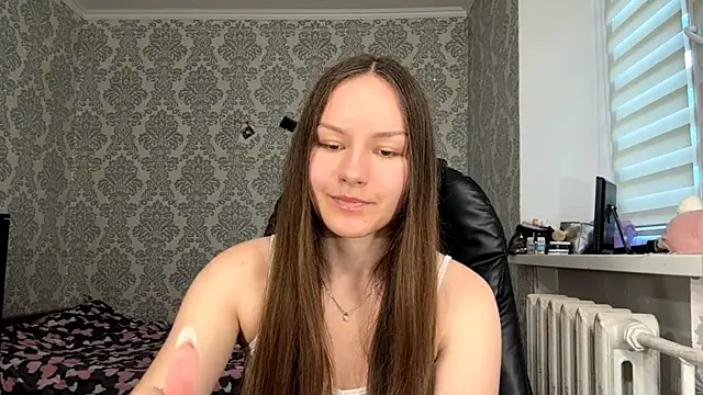 Snapshot of ShaylaChong chatting on June 21, 4:07 am ShaylaChong online show from June 21, 4:07 am