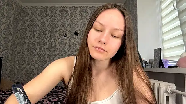 Snapshot of ShaylaChong chatting on June 16, 6:13 am ShaylaChong online show from June 16, 6:13 am