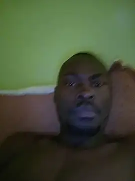Snapshot of bdick2ke chatting on May 24, 2:28 pm bdick2ke online show from May 24, 2:28 pm